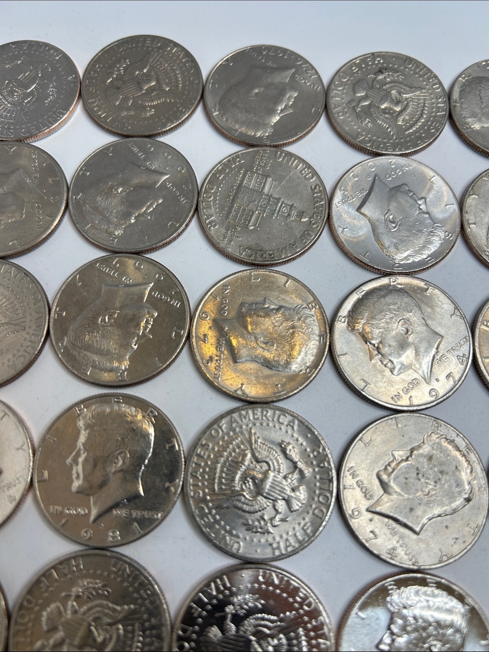 Large Estate Sale Kennedy Half Dollars Coin Lot Face Value $40 Coin Collection - Picture 3 of 7